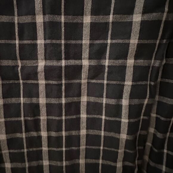 Rock & Republic ~ Long Sleeved Plaid Shirt with Hood ~ Button front ~ size XL - Picture 4 of 8